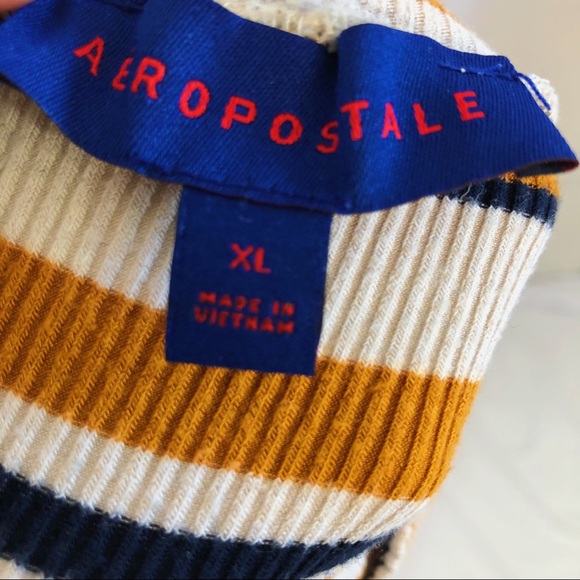 Aeropostale’s Sleeveless Mock Neck Top - Picture 3 of 3